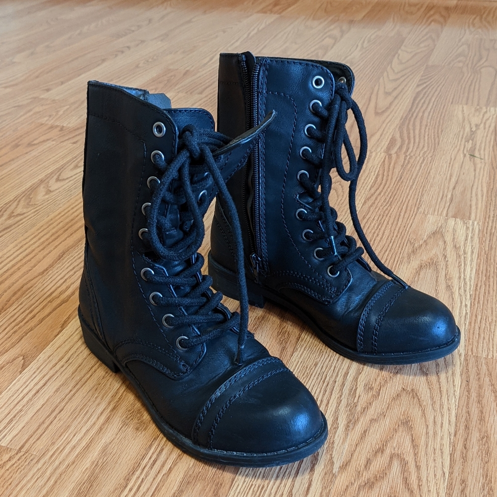 Faded Glory black combat boot